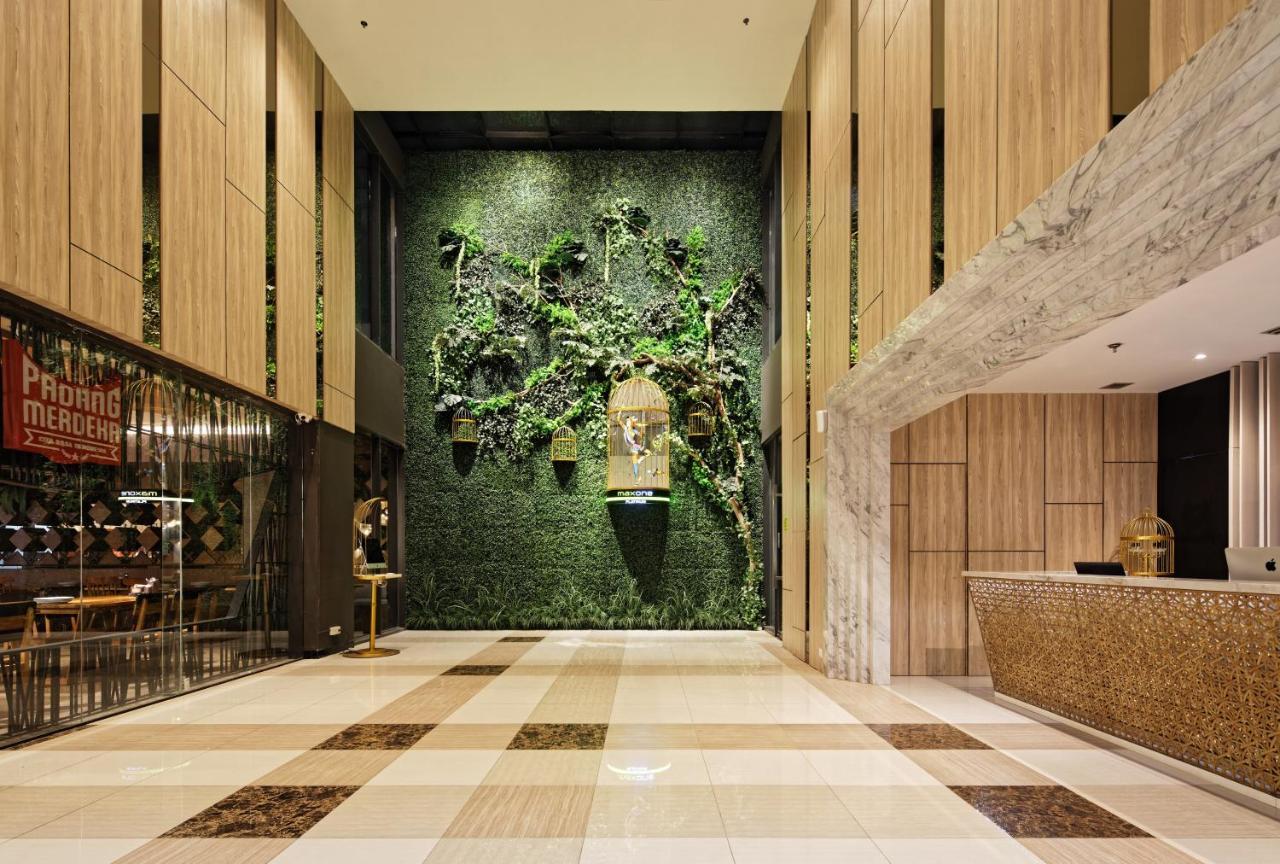 แม็กซ์วันโฮเต็ล.คอม แอท แพลตินัม ฮายัม วูรุก จาการ์ต้า Hotel จาการ์ตา ภายนอก รูปภาพ