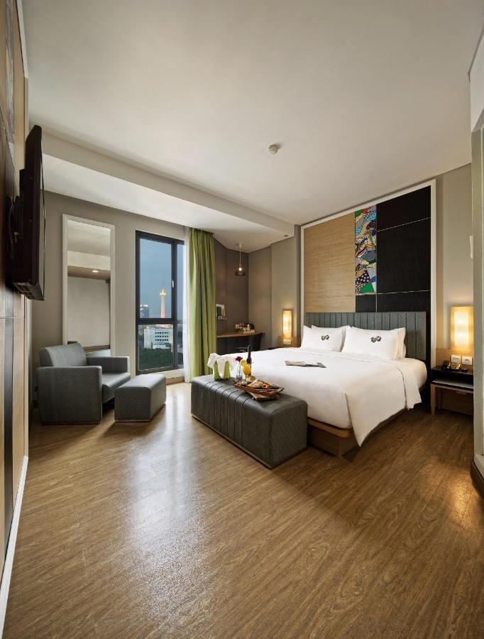 แม็กซ์วันโฮเต็ล.คอม แอท แพลตินัม ฮายัม วูรุก จาการ์ต้า Hotel จาการ์ตา ภายนอก รูปภาพ